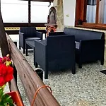 пауновата къща Villa Asikoria
