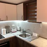 пауновата къща Asikoria