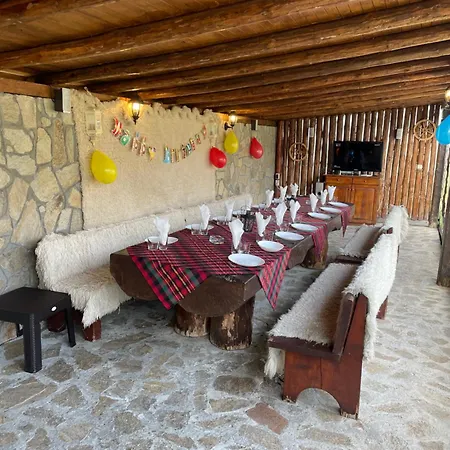 пауновата къща * Asikoria