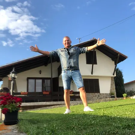 пауновата къща فيلة *