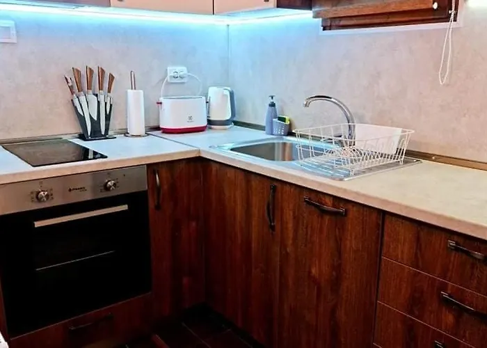 Луксозна вила пауновата къща