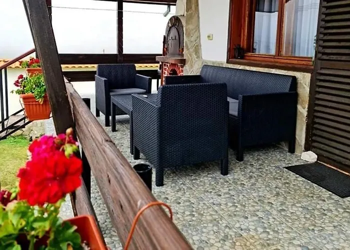 пауновата къща فيلة Asikoria