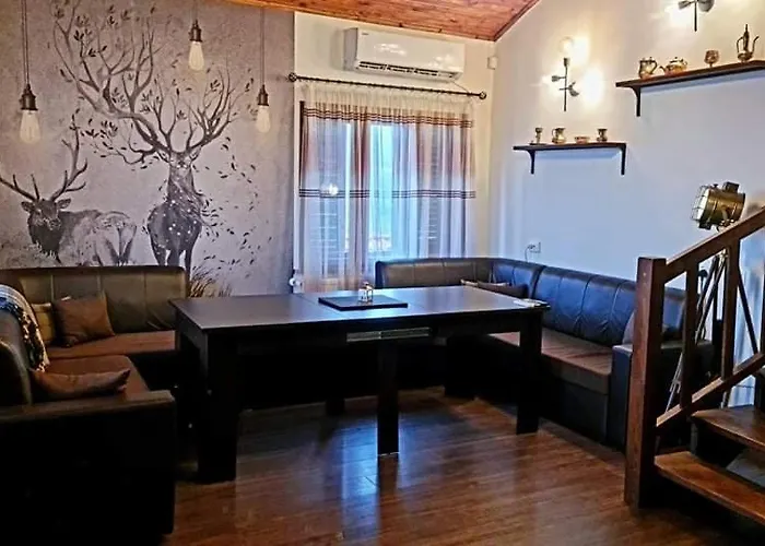 пауновата къща