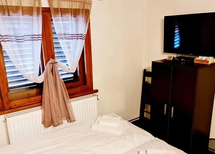 فيلة пауновата къща Asikoria