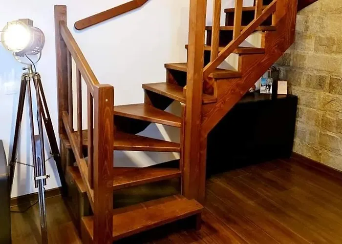 فيلة пауновата къща *