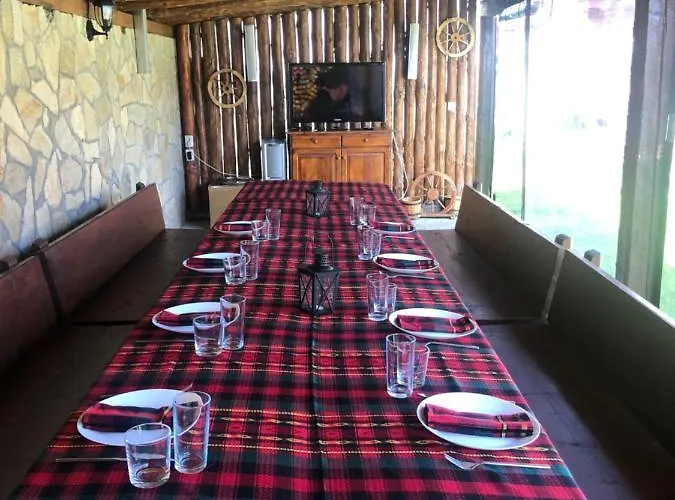 Луксозна вила пауновата къща *