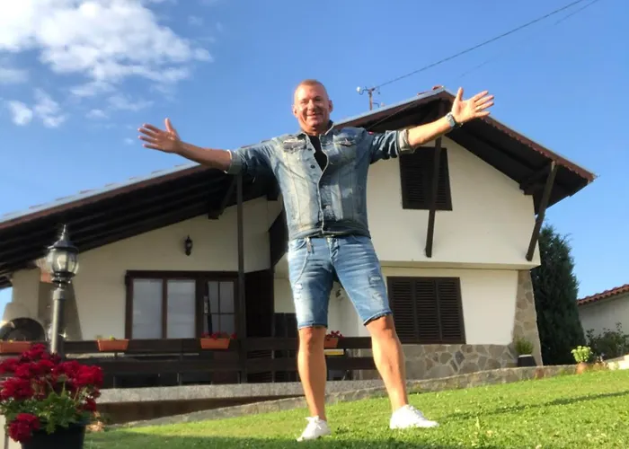 пауновата къща Луксозна вила *